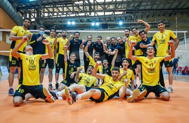 صعود طوفانی والیبالیستهای سپاهان به رده دوم لیگ برتر