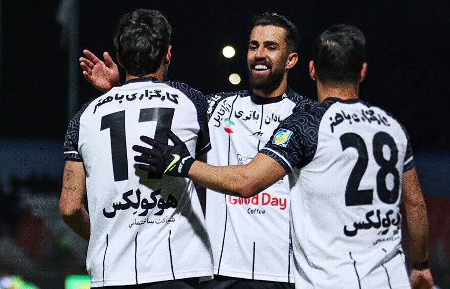 چهارمین برد متوالی سپاهان؛ مس از قعر جدول جدا نمی‌شود