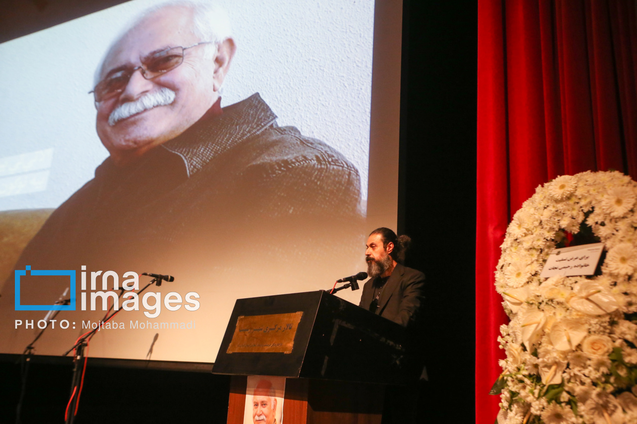 طنین «الاتیتی» در سالن خاطرهها؛ از انوشیروان روحانی تا شمس لنگرودی برای مسعودی |فیلم