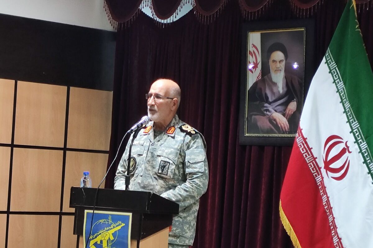 معاون سپاه پاسداران: ملت ایران در مقاطع مختلف تاریخی، فداکاری‌های عظیمی انجام دادند