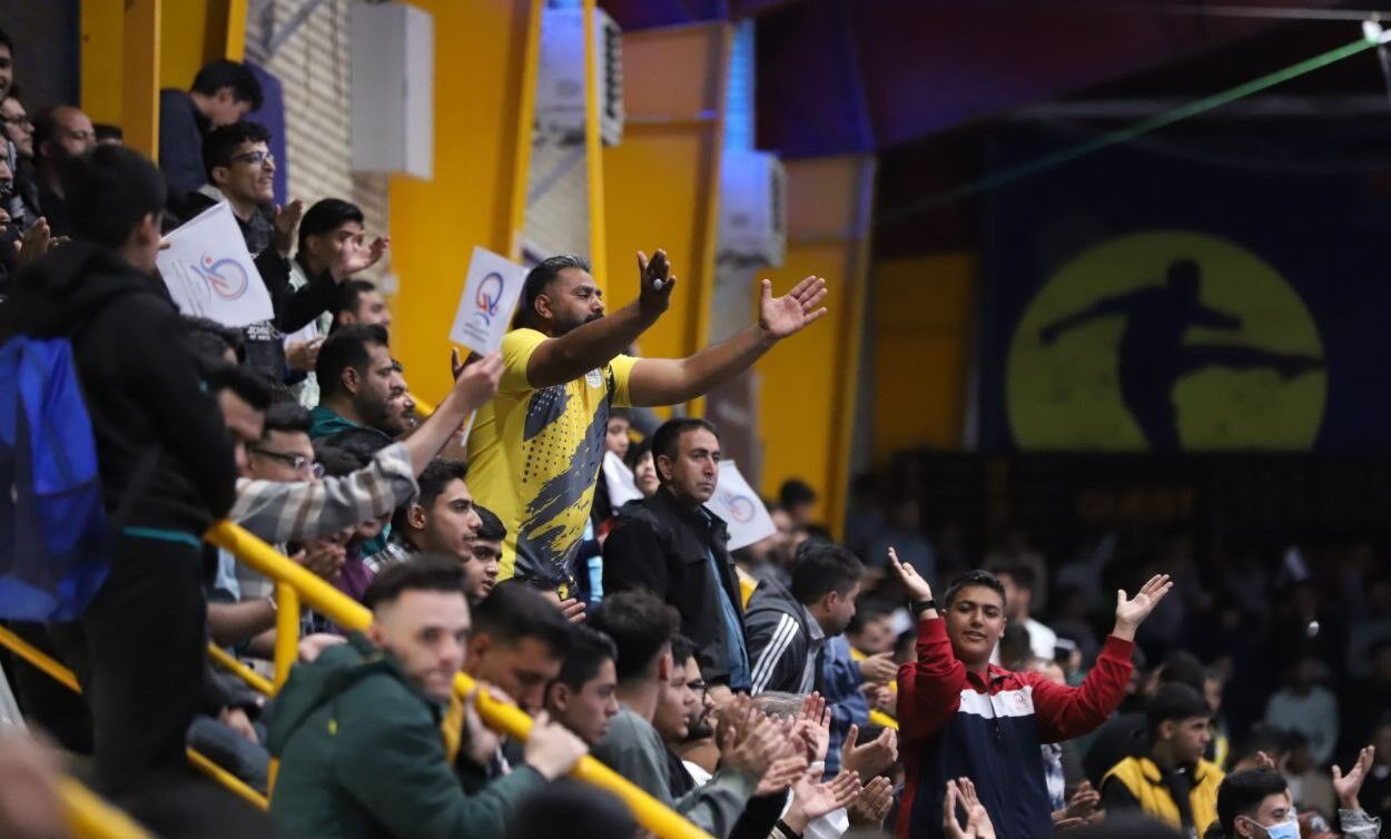 مرگ اخلاق در فوتسال؛ وقتی در سیرجان حرمت‌ها زیر پا گذاشته شد