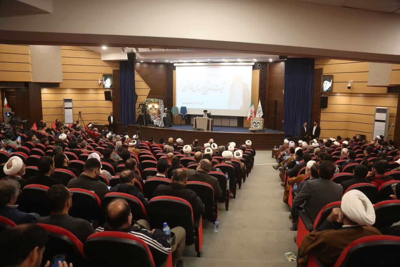 همایش بزرگداشت آیت‌الله قاضی خرم‌آبادی در قم برگزار شد