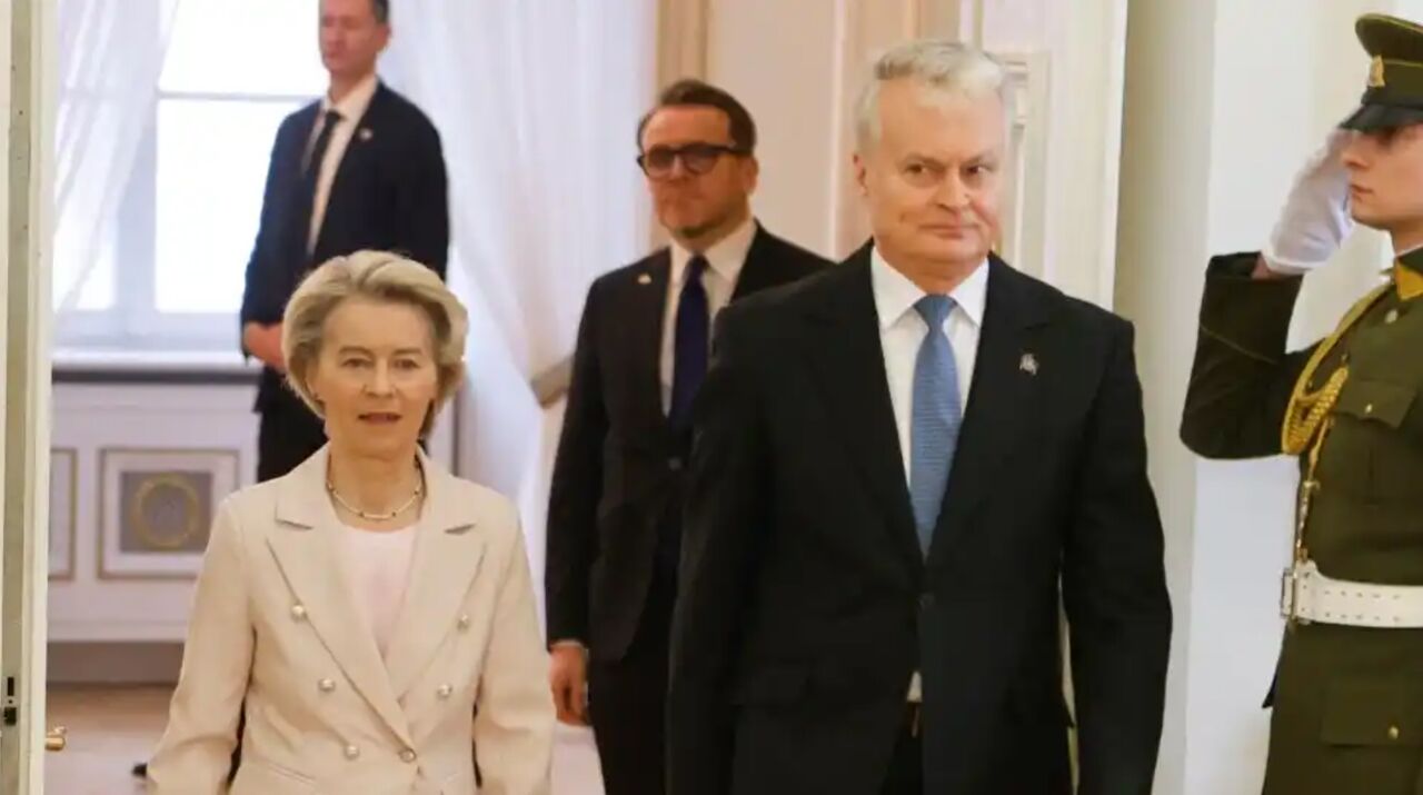 رئیس کمیسیون اروپا: تحریم‌های جدید علیه مینسک در راه است