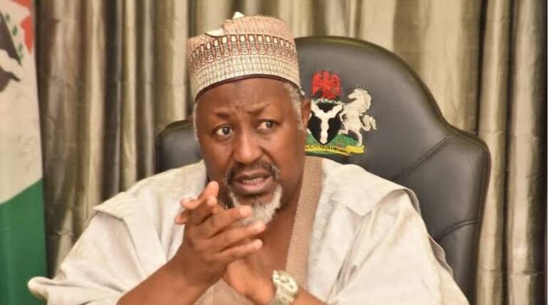 وزیر دفاع نیجریه استعفا کرد