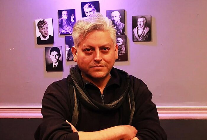 جشنواره تئاتر فجر نیازمند بازنگری است/ لطمه محدودیت‌های اینترنتی به «فجر پلاس»