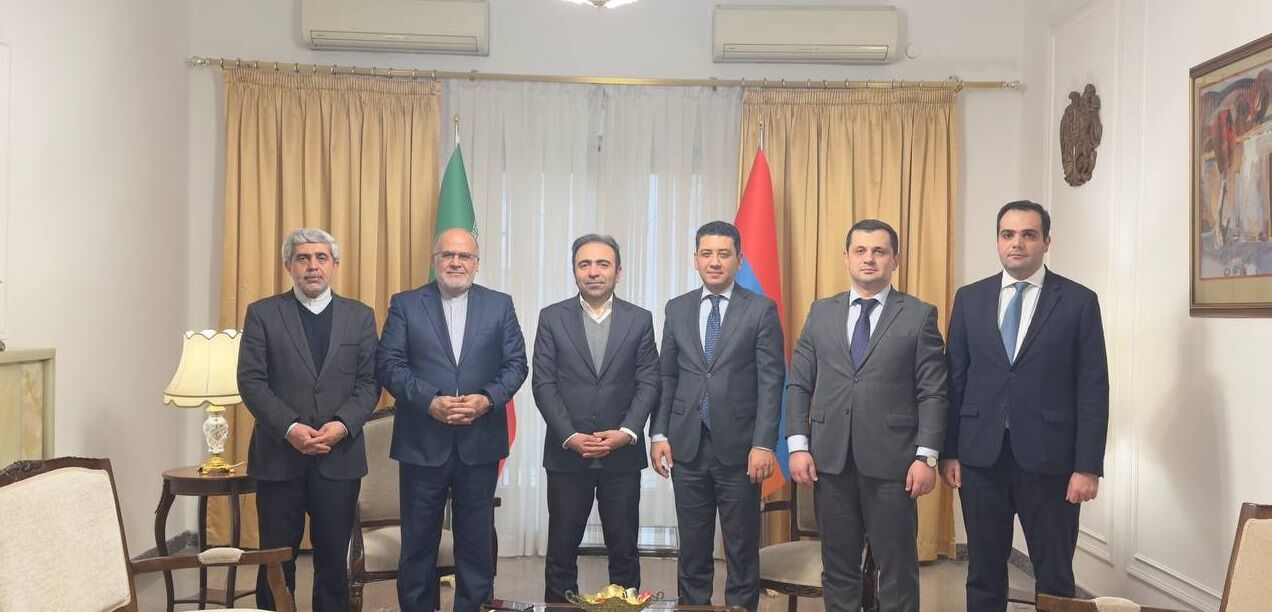 سفرای ایران و ارمنستان دیدار کردند