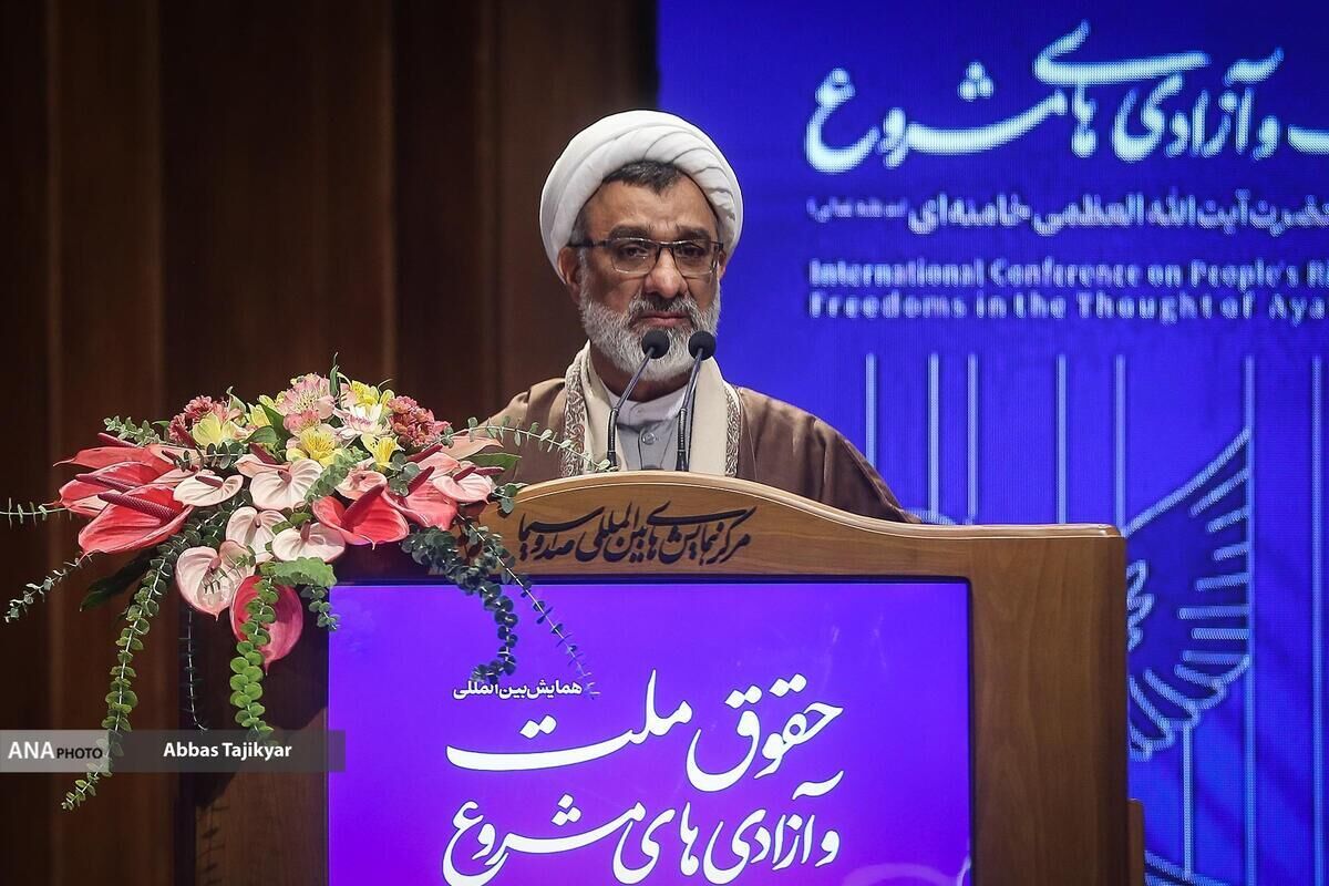 مردم‌سالاری دینی تجلی پیوند حق و آزادی در اندیشه رهبر معظم انقلاب است