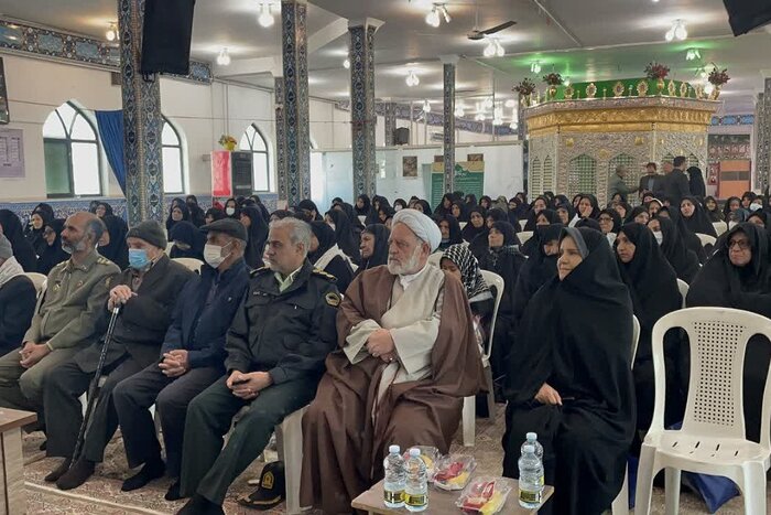 معاون استاندار خراسان جنوبی: دشمن برای ترویج ناامیدی در خانوادههای شهدا تلاش میکند