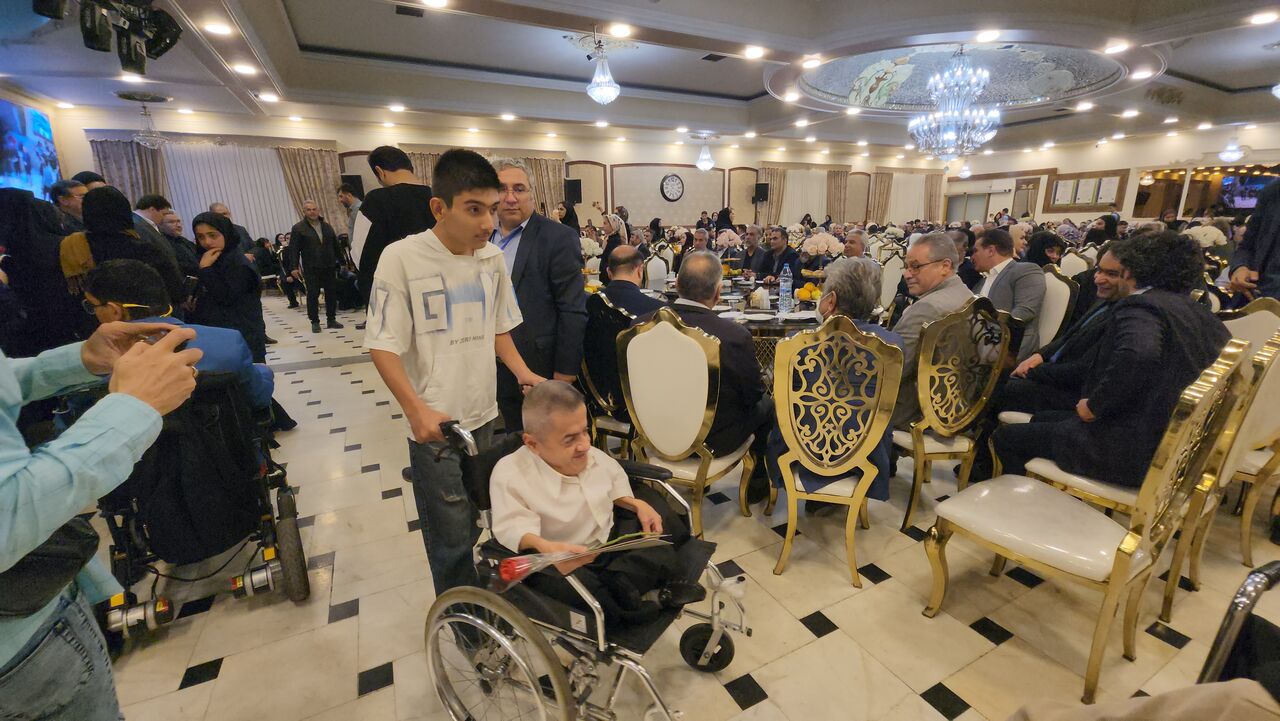 همبستگی اجتماعی در حمایت از ۱۴ هزار معلول شهریار +فیلم