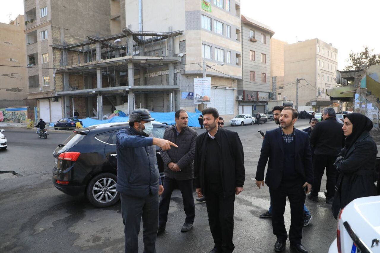 تعریض خیابان زندیه در منطقه ۱۸ تهران با تملک ۵۳ واحد مسکونی و تجاری