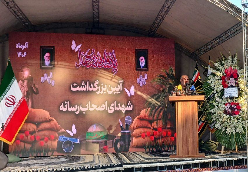 خبرنگاران در خط مقدم جنگ ترکیبی دشمنان هستند