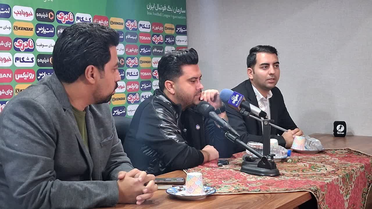 سرمربی چادرملو اردکان: از کسب نتیجه راضی نیستم