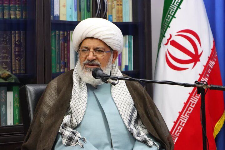 آیت‌الله نظری نماد ساده‌زیستی و پاسداری از انقلاب است