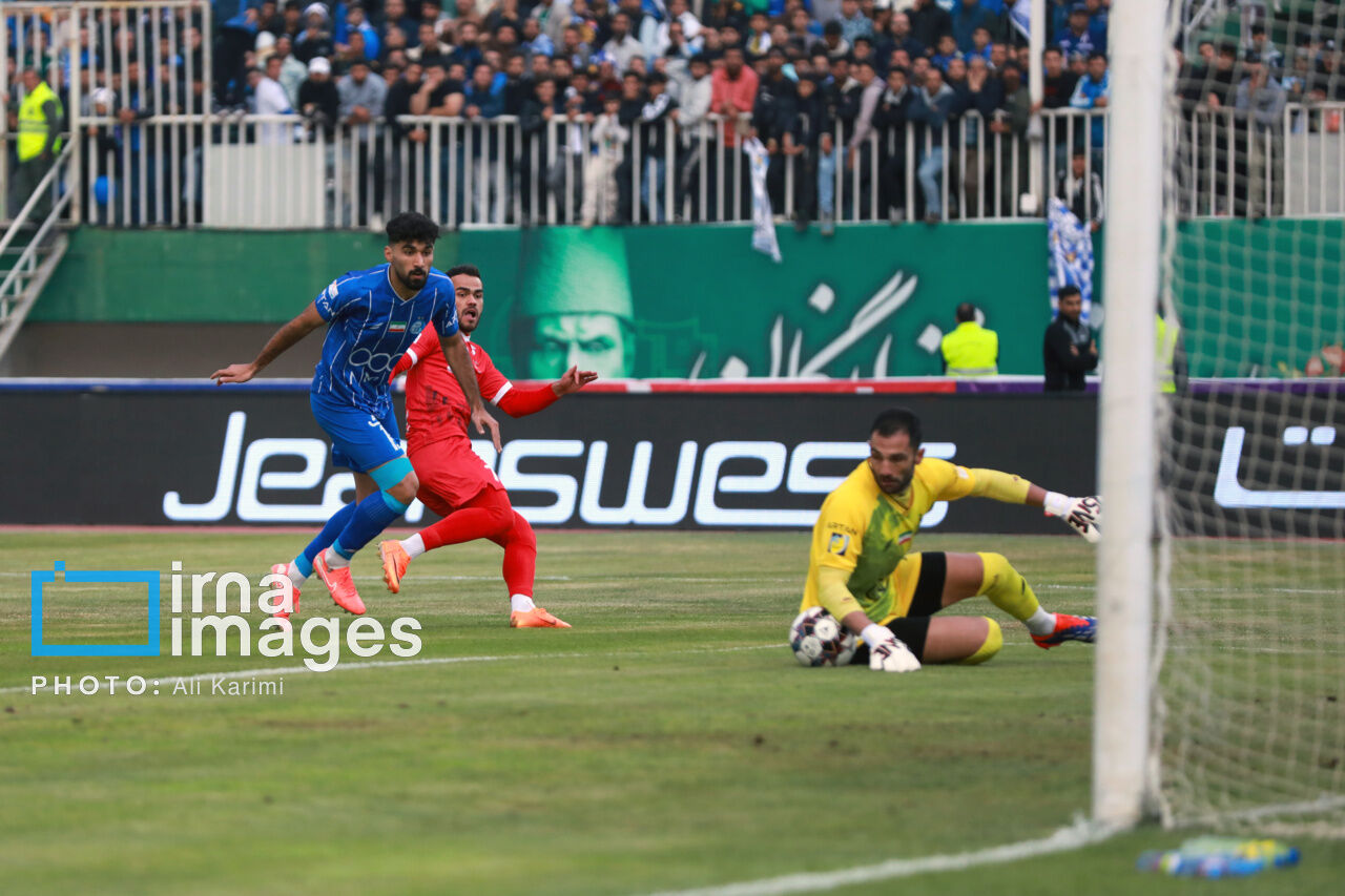 آمار دربی کسل‌کننده؛ ۶ شوت در چارچوب در ۹۰ دقیقه!