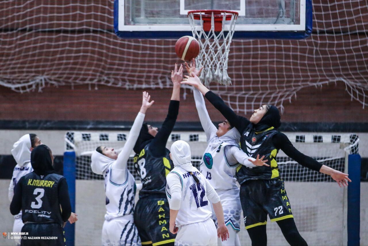 لیگ بسکتبال زنان؛ برد آسان استقلال و برتری مدافع عنوان قهرمانی