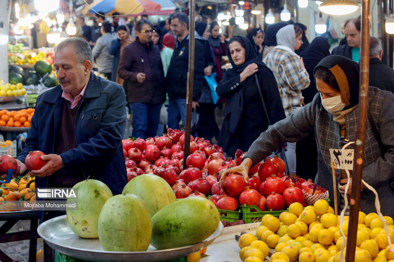 استاندار گیلان بر برنامهریزی برای تامین اقلام پر مصرف شب چلّه تاکید کرد
