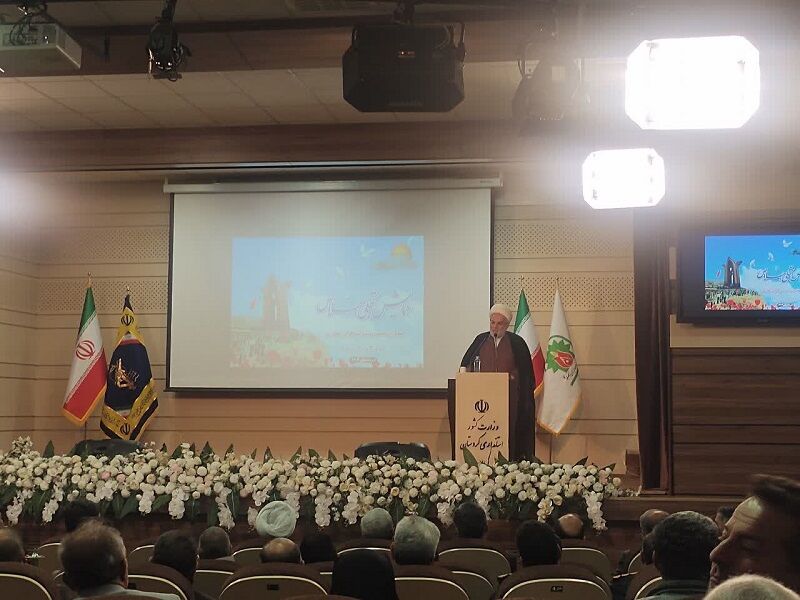 نماینده ولیفقیه در کردستان: شناخت شهدا نباید به اردوهای راهیان نور محدود بماند