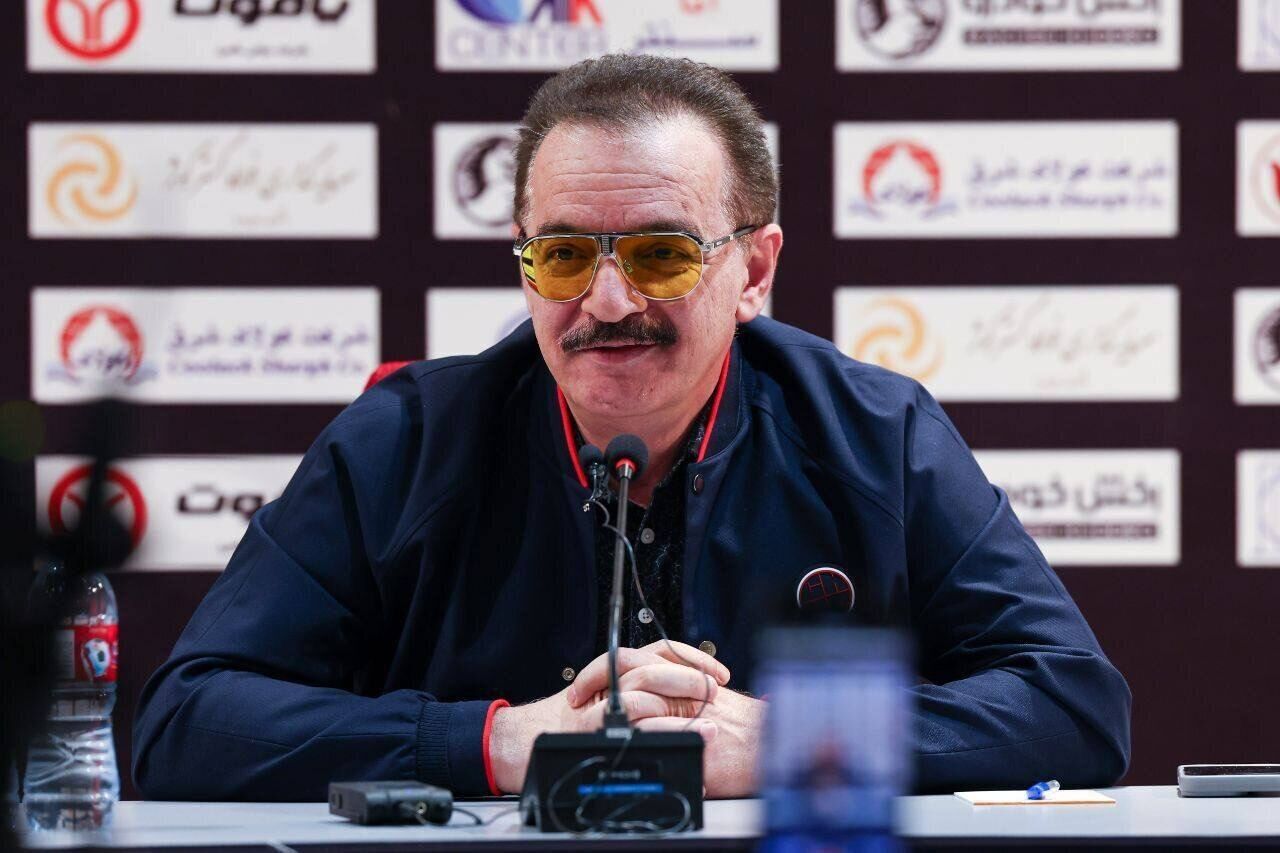  احضار مالک تراکتور به کمیته اخلاق پس از تهدید فدراسیون فوتبال