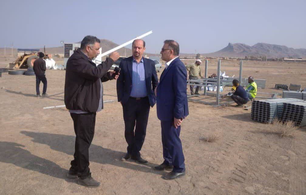 تاکید مدیر اقتصادی استانداری قم بر شفافیت و حمایت از سرمایه‌گذاران در پروژه‌های خورشیدی