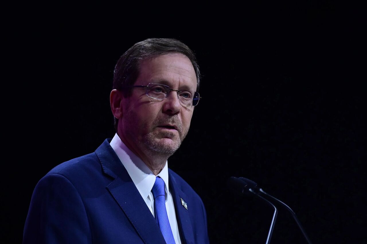 رئیس رژیم صهیونیستی: به ترامپ احترام می‌گذاریم؛ اما اسرائیل مستقل است