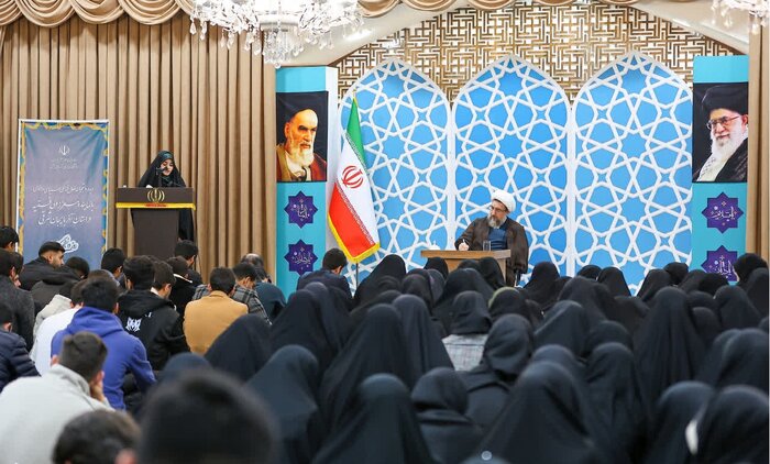 امام جمعه تبریز: مطالبه گری و نقادی ویژگی دانشجویان است