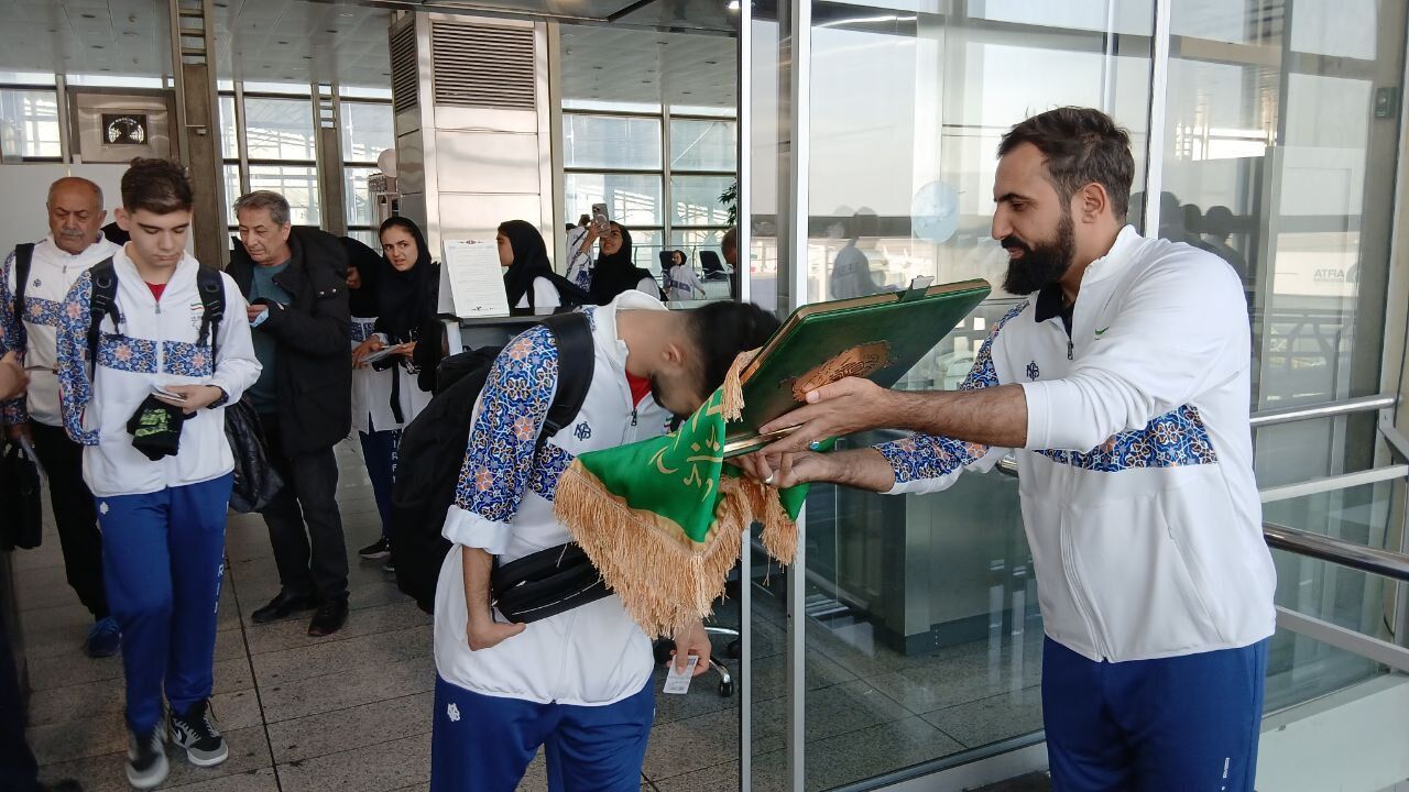 سفیران پیروزی راهی دُبی شدند