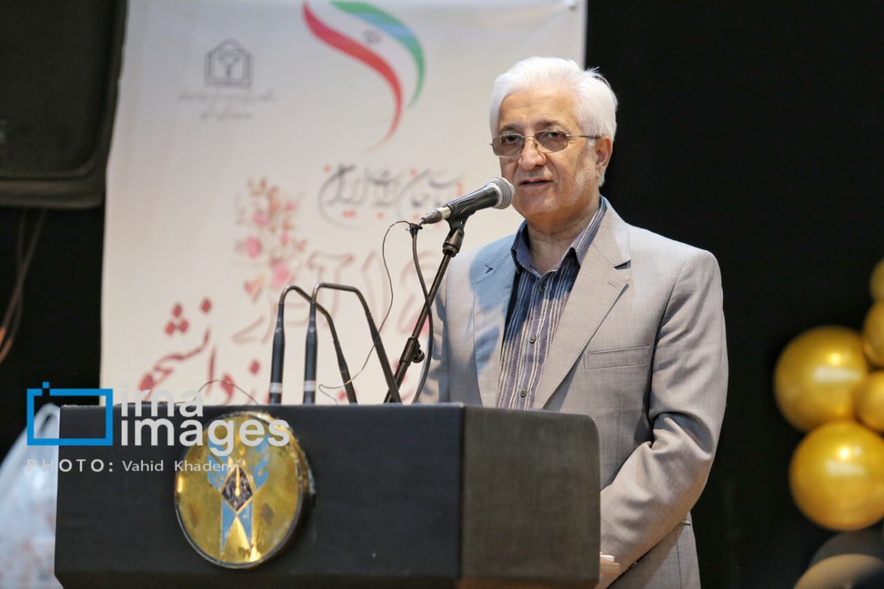 استاندار خراسانشمالی: نقد سازنده دانشجویان مسیر توسعه را هموار میکند