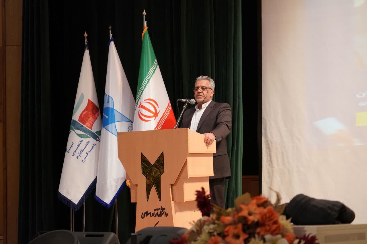 روز دانشجو نماد انسانسازی، معرفت، خویشتنداری و مسوولیتپذیری