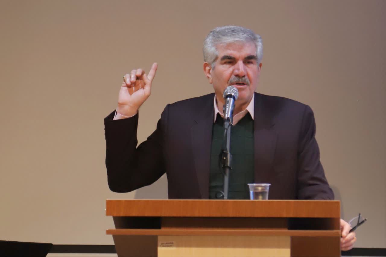 شنیدن دغدغه‌های دانشجویان به نفع کشور و مردم است