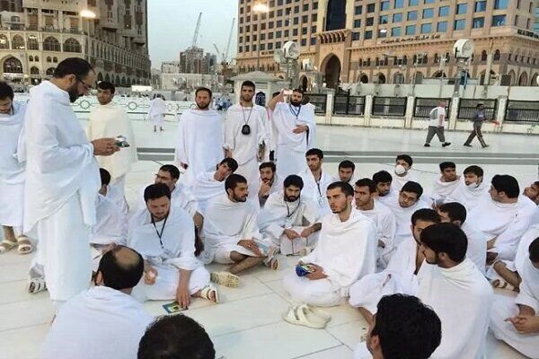 عمرهگزاران دانشجو سفیران گسترش معنویت هستند