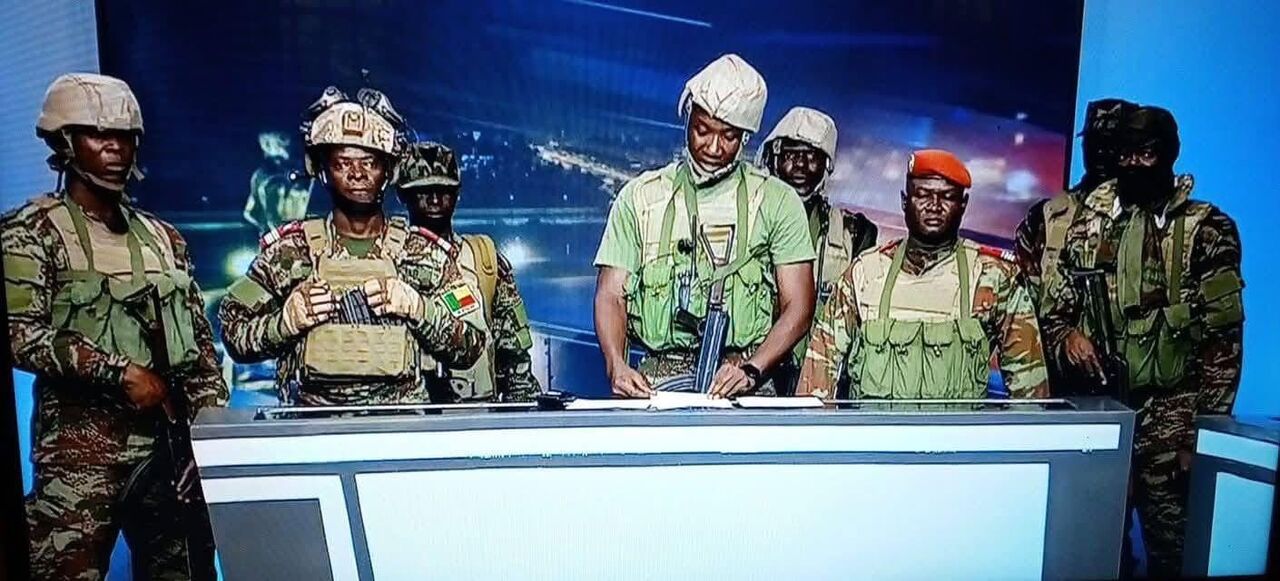 وزیر کشور بنین از خنثی شدن طرح کودتا در این کشور خبر داد