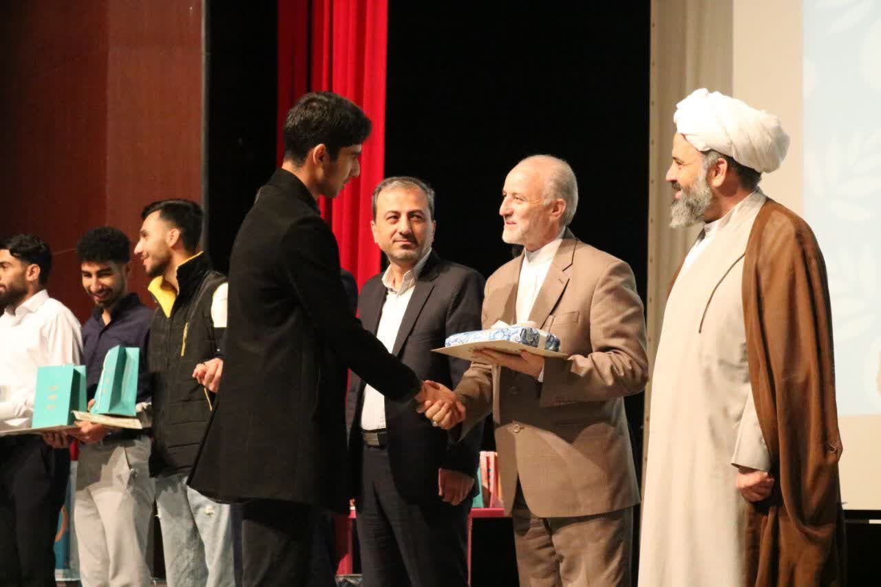 گرامیداشت روز دانشجو در دانشگاه ملی مهارت قم برگزار شد