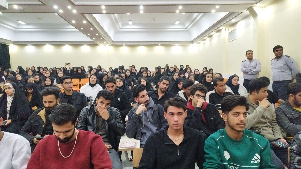 فرماندار تربتحیدریه: دانشجویان پرچمدار مطالبهگری و حل مسائل کشور هستند + فیلم فرماندار تربتحیدریه: دانشجویان پرچمدار مطالبهگری و حل مسائل کشور هستند + فیلم