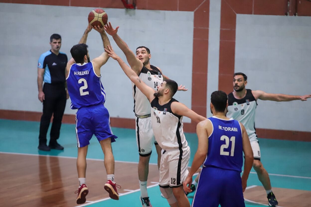 لیگ برتر بسکتبال؛هشتمین شکست رعد پدافند هوایی اصفهان مقابل طبیعت رقم خورد