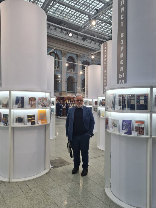 جعفریاقدم: ناشران ایرانی در نمایشگاه کتاب مسکو شرکت نکنند