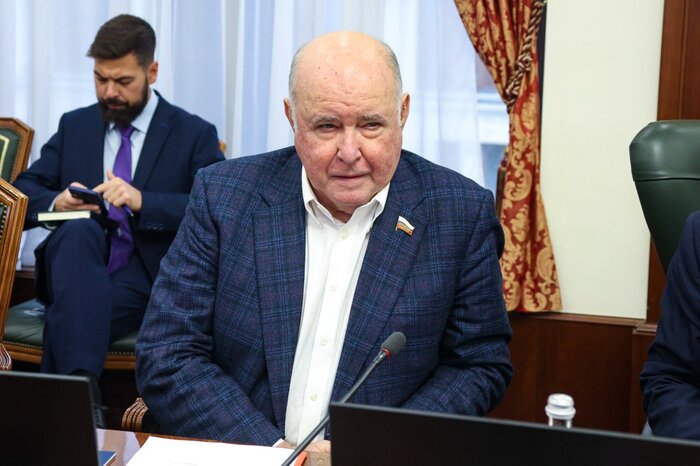 سناتورهای ارشد روس: هرگونه تلاش برای احیای تحریمهای ایران اعتبار ندارد