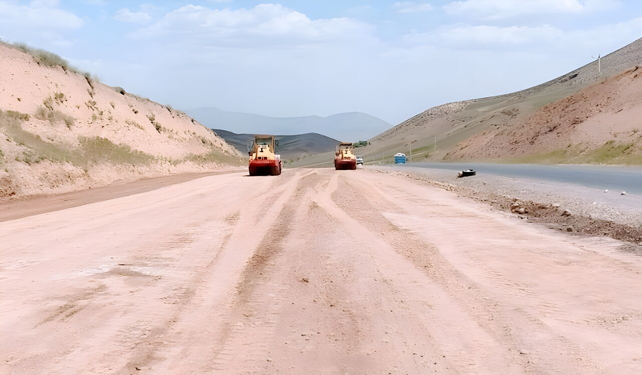 پیشرفت ۵۰ درصدی کنارگذر روستای رباط سرخ گلپایگان