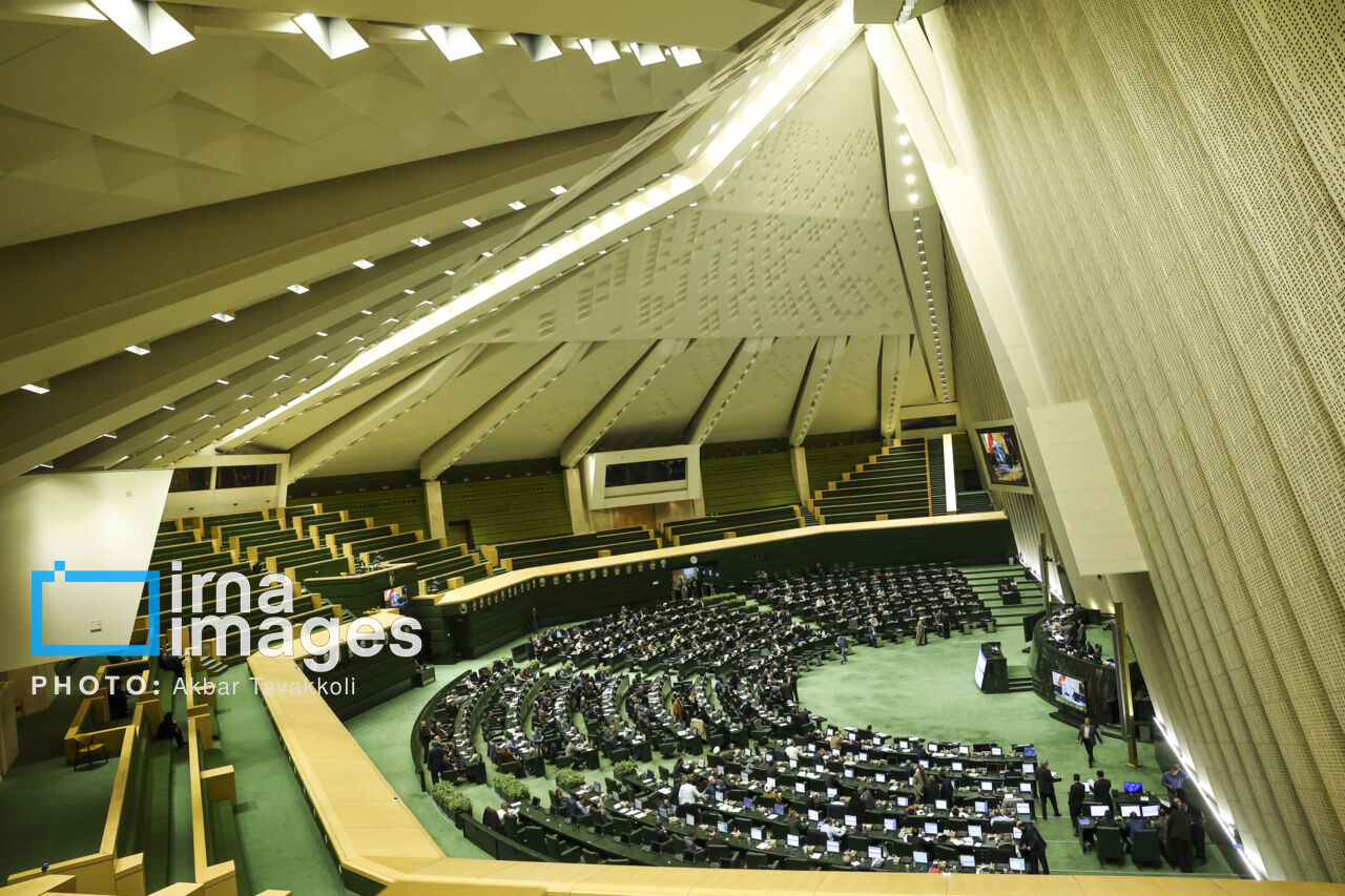 امکان قرائت محتوای نامه شورای عالی امنیت ملی در پخش زنده تلویزیونی فراهم نبود