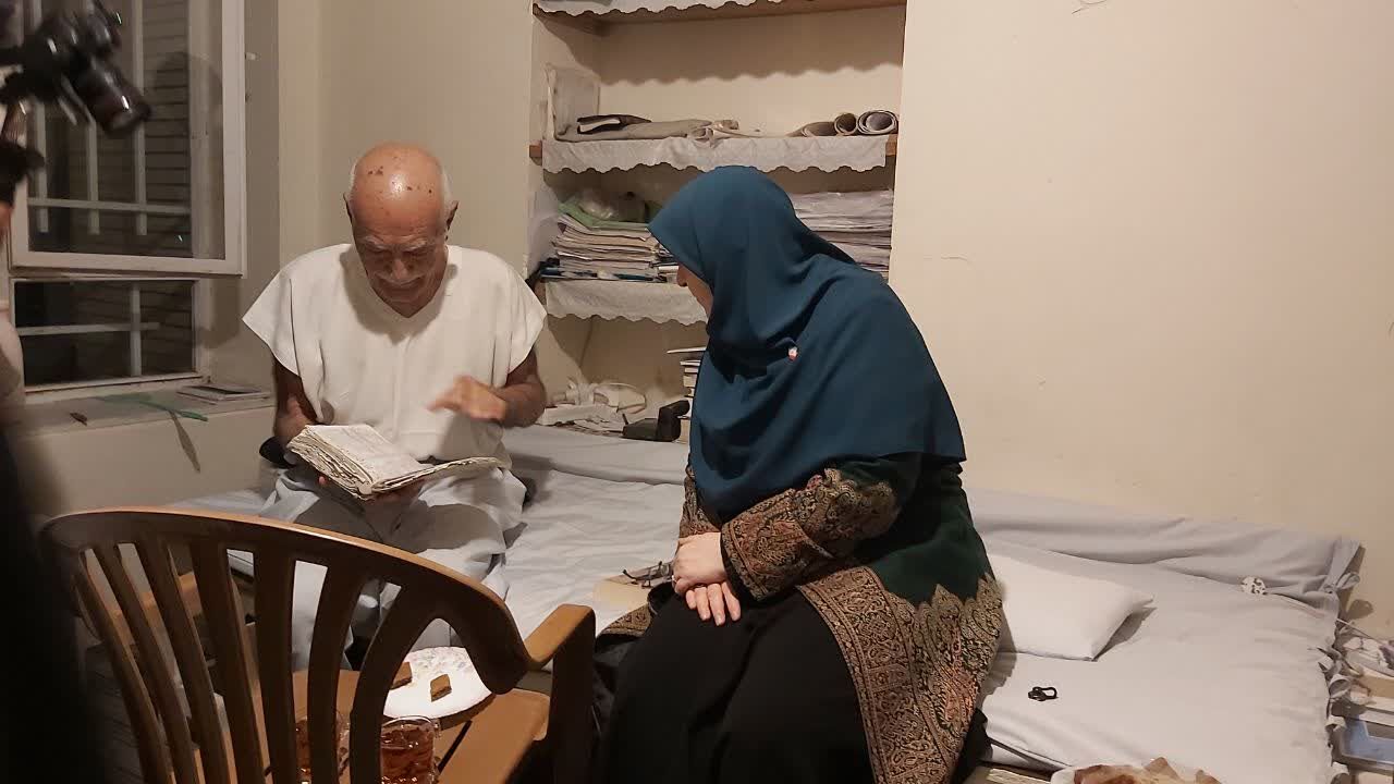 قدردانی سخنگوی دولت از عطا احمدی؛ خیر و معلم کرمانی‌ که عمرش را وقف ساختن کرد+فیلم