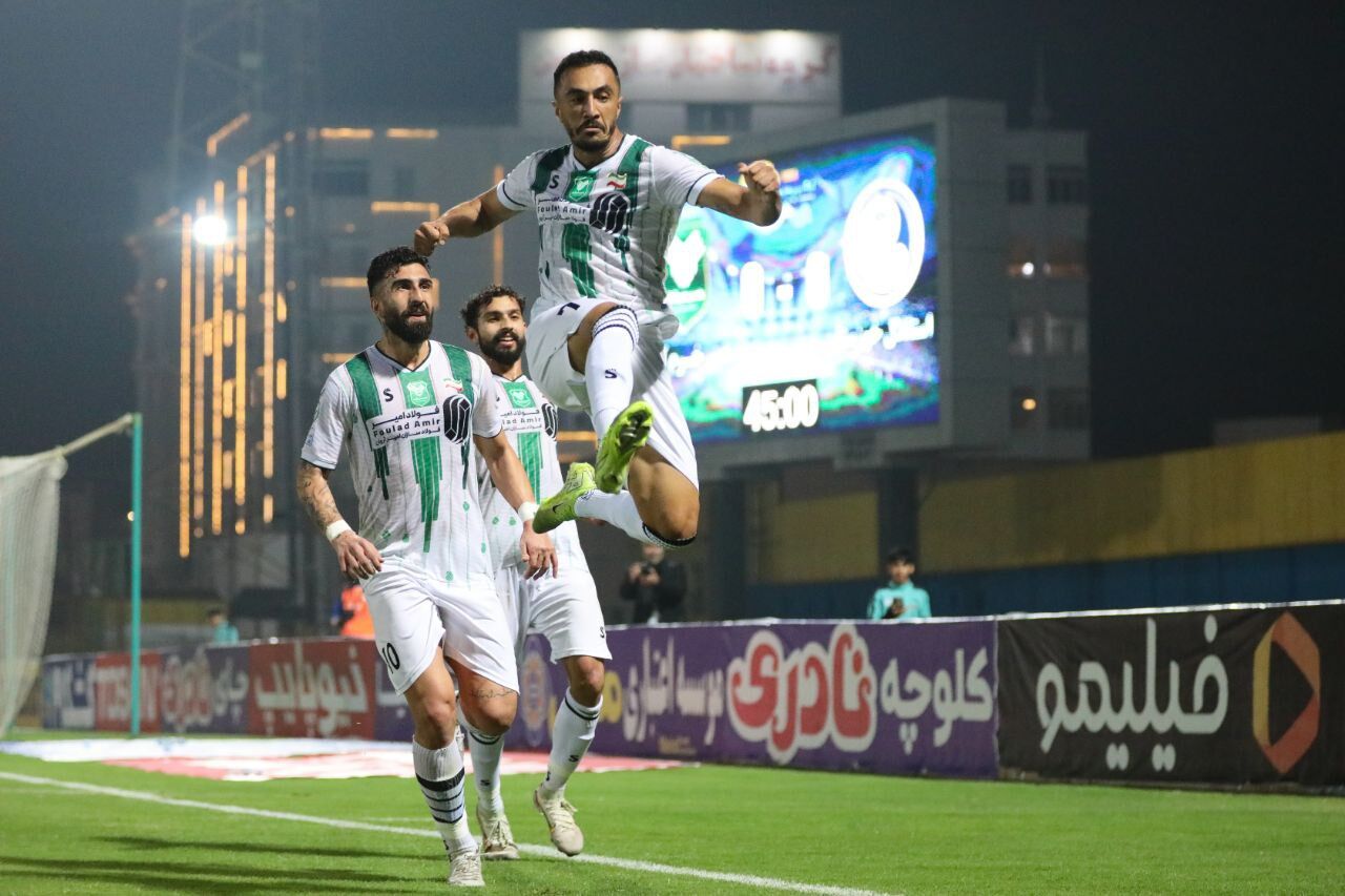 برتری ارزشمند خیبر با یک پنالتی؛ استقلال خوزستان در بحران