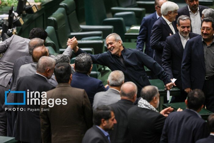 نماینده مجلس: همه مشکلات را نباید به دولت ربط داد/ لزوم اصلاح ساختار بودجه