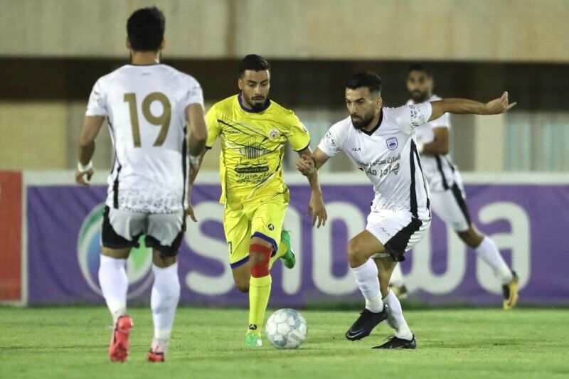 رویارویی حساس تیم فوتبال چادرملو مقابل فجر سپاسی