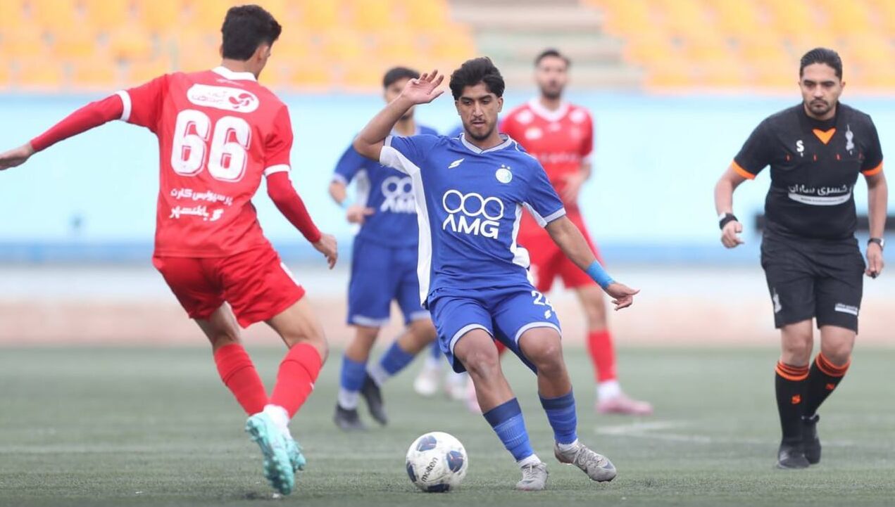 کپی‌برداری امیدها از روی دست بزرگسالان؛ تساوی سرخابی‌ها در دربی