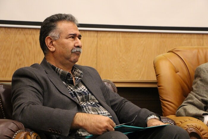 جاسوسی آسان، تغییر مفهوم خانواده، جعل عمیق و بیکاری گسترده از تهدیدات مهم هوش مصنوعی است