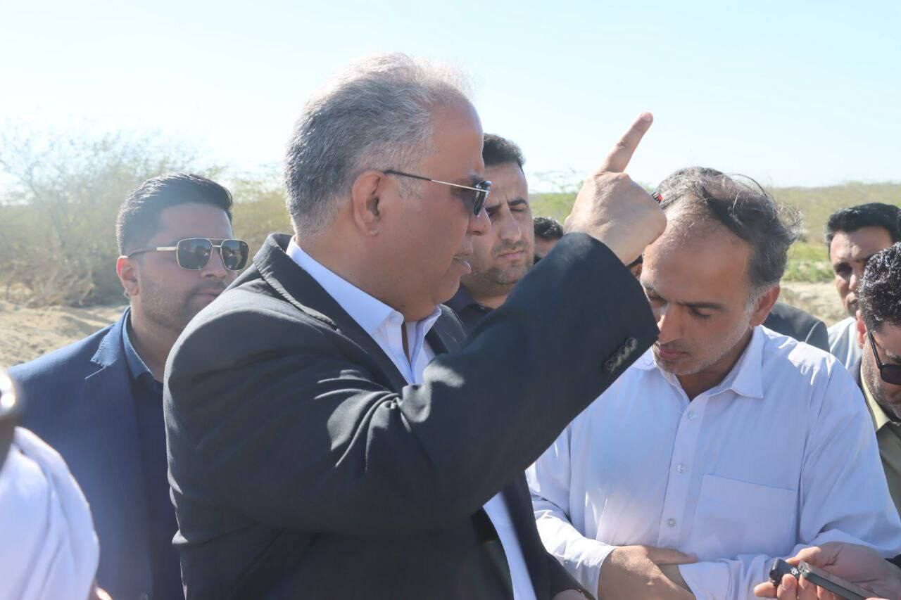 استاندار: روند بازسازی جاده‌های خسارت‌دیده جنوب سیستان و بلوچستان تسریع شود