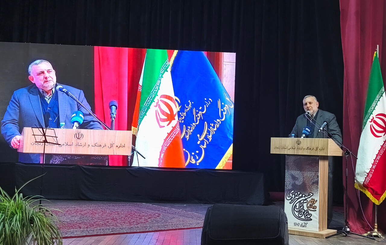 معاون وزیر ارشاد: درخشش شعر حسین منزوی هر روز بیشتر می‌شود