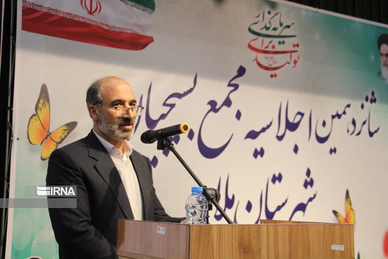 فرماندار: بهره‌گیری از ظرفیت‌های مردمی کلید رفع تنگناهای ملایر است