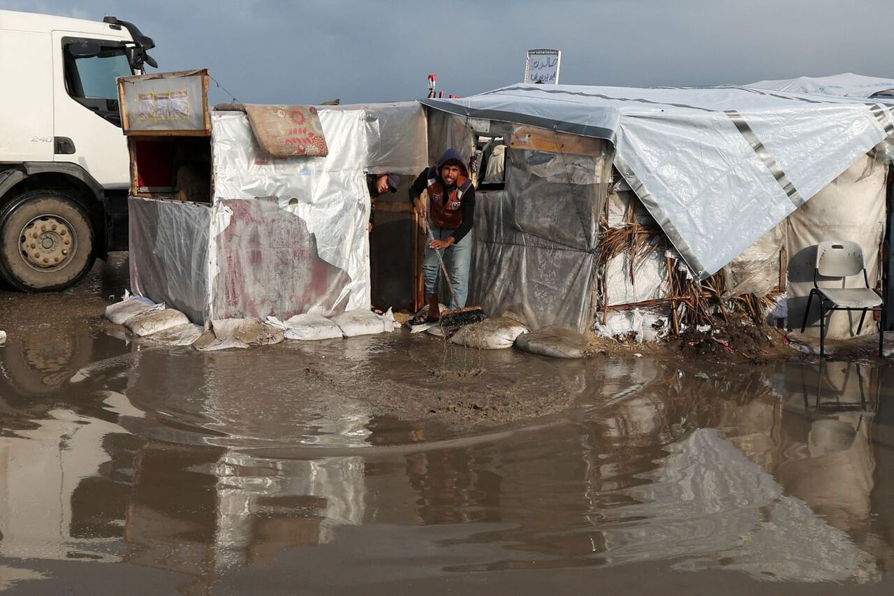 افزایش شمار شهدای نوار غزه/ ۹۰ درصد پناهگاه‌های آوارگان دچار آبگرفتگی شد