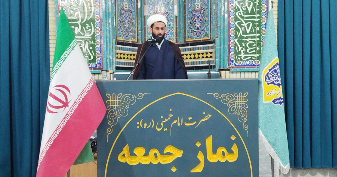 امام جمعه موقت قصرشیرین: وحدت حوزه و دانشگاه رمز پیشرفت و مقاومت ملی ایران است