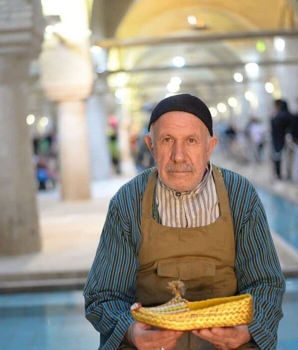 چراغ خاموش هنر چاروق دوزی در زنجان